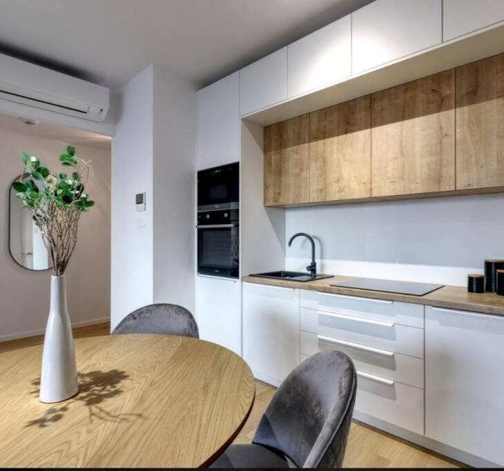 Klinger Apartment Bratislava Exterior foto
